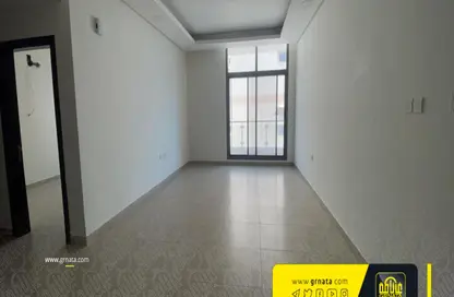 Empty Room image for: Apartment - 3 Bedrooms - 2 Bathrooms for sale in Hamad Town - Northern Governorate, Image 1