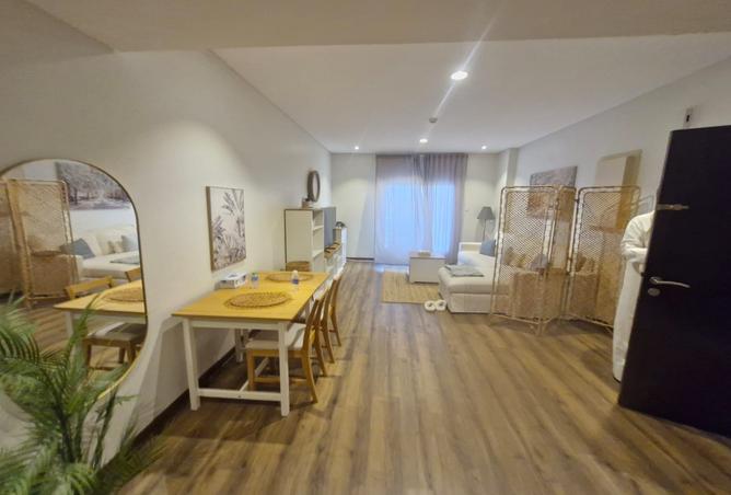 964679 - Property Image 2