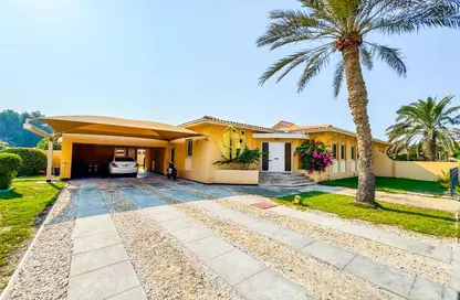 Villa - 4 Bedrooms - 4 Bathrooms for rent in Saar - Northern Governorate