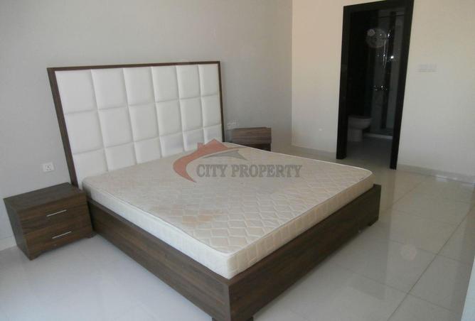 902393 - Property Main Image