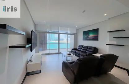 Apartment - 3 Bedrooms - 5 Bathrooms for rent in Reef Island - Capital Governorate