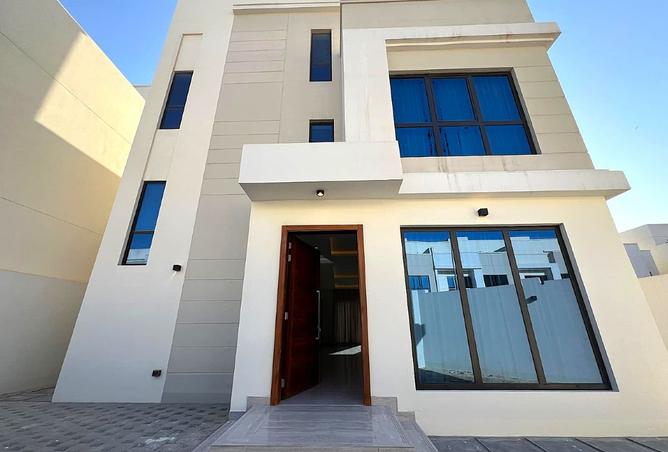 954505 - Property Main Image