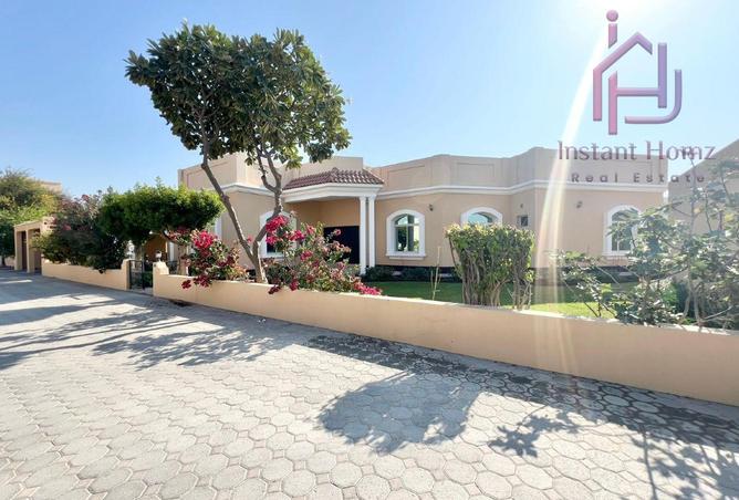 992452 - Property Image 2