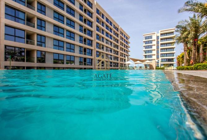 963915 - Property Image 3