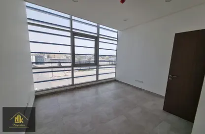 Office Space - Studio - 1 Bathroom for rent in Salmabad - Central Governorate