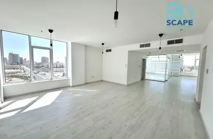 Office Space - Studio - 2 Bathrooms for rent in Seef - Capital Governorate