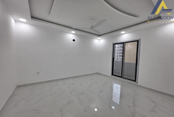 950246 - Property Image 3