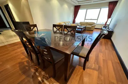 Living / Dining Room image for: Apartment - 2 Bedrooms - 3 Bathrooms for rent in Abraj Al Lulu - Manama - Capital Governorate, Image 1