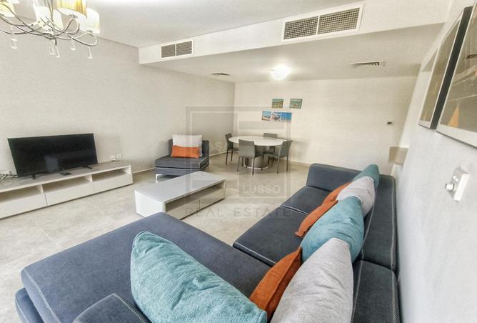 965182 - Property Image 2