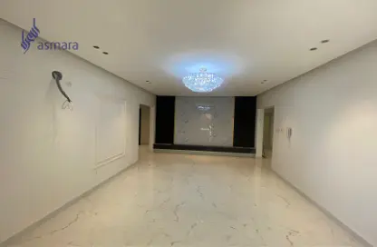 Apartment - 4 Bedrooms - 3 Bathrooms for sale in Isa Town - Central Governorate