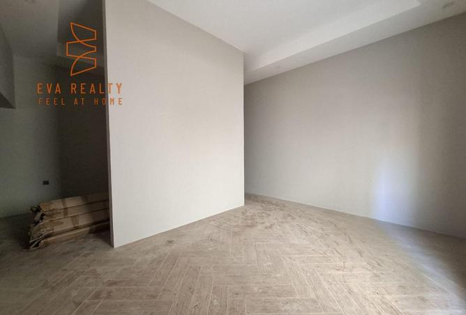 964209 - Property Main Image