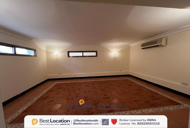 891006 - Property Image 3