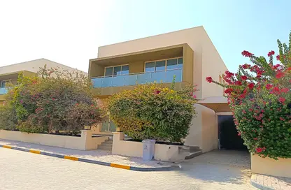 فيلا - 4 غرف نوم - 5 حمامات للايجار في سار - المحافظة الشمالية