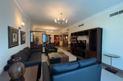 Apartment - 2 Bedrooms - 2 Bathrooms for rent in Al Juffair - Capital Governorate