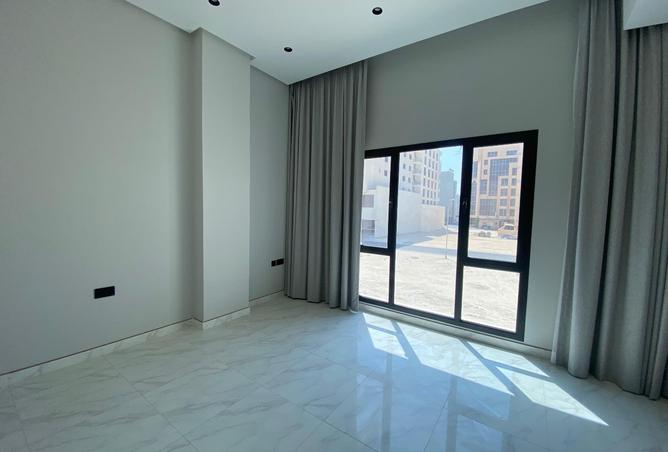 961794 - Property Image 3