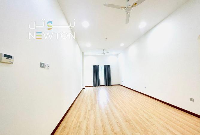 977127 - Property Image 2