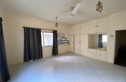 Empty Room image for: Apartment - 3 Bedrooms - 2 Bathrooms for rent in Mahooz - Manama - Capital Governorate, Image 1