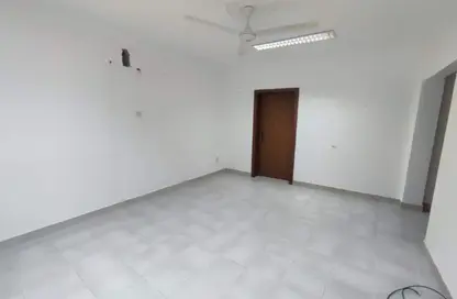 Apartment - 3 Bedrooms - 2 Bathrooms for rent in Manama - Capital Governorate