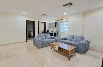 Apartment - 2 Bedrooms - 2 Bathrooms for rent in Sanabis - Manama - Capital Governorate