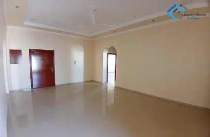 Apartment - 3 Bedrooms - 4 Bathrooms for rent in Busaiteen - Muharraq Governorate