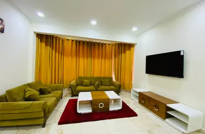 Apartment - 2 Bedrooms - 2 Bathrooms for rent in Al Burhama - Manama - Capital Governorate
