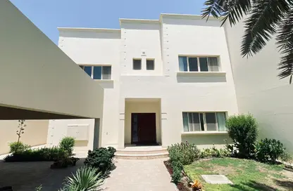 Villa - 4 Bedrooms - 5 Bathrooms for rent in Zinj - Manama - Capital Governorate Villa - 4 Bedrooms - 5 Bathrooms for rent in Zinj - Manama - Capital Governorate