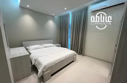 Room / Bedroom image for: Apartment - 3 Bedrooms - 2 Bathrooms for rent in Saar - Northern Governorate, Image 1