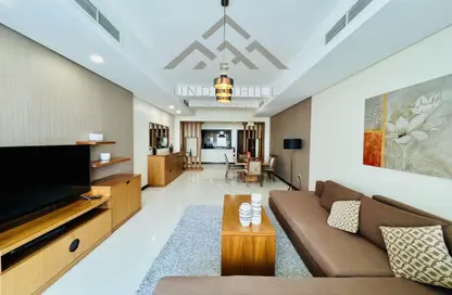 Apartment - 3 Bedrooms - 3 Bathrooms for rent in Al Juffair - Capital Governorate