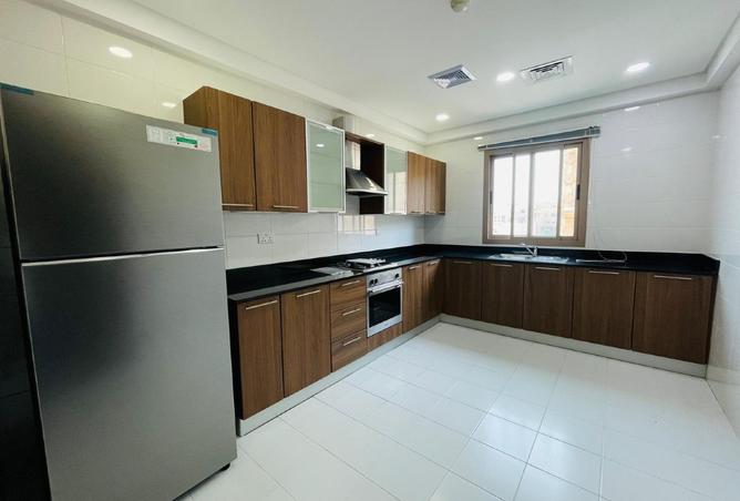 972472 - Property Image 3