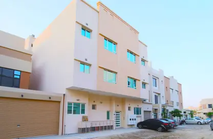 Apartment - 2 Bedrooms - 2 Bathrooms for rent in Tubli - Central Governorate