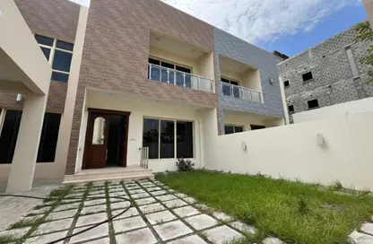 Villa - 4 Bedrooms - 6 Bathrooms for sale in Tubli - Central Governorate