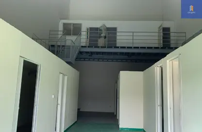 مستودع - استوديو - 1 حمام للايجار في الحد - المحرق