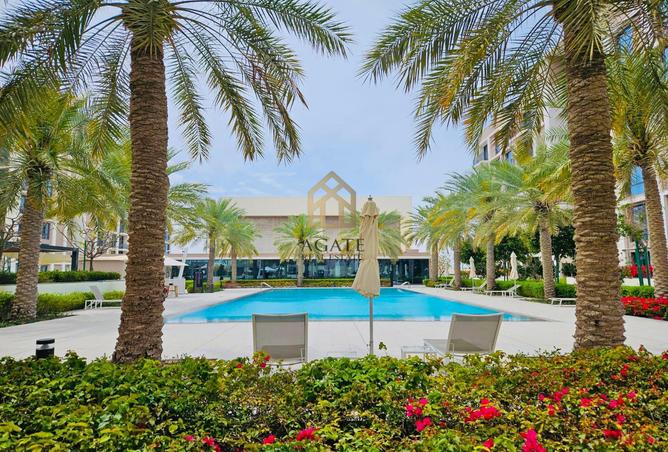 956820 - Property Image 3