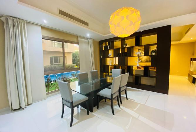 957280 - Property Image 2