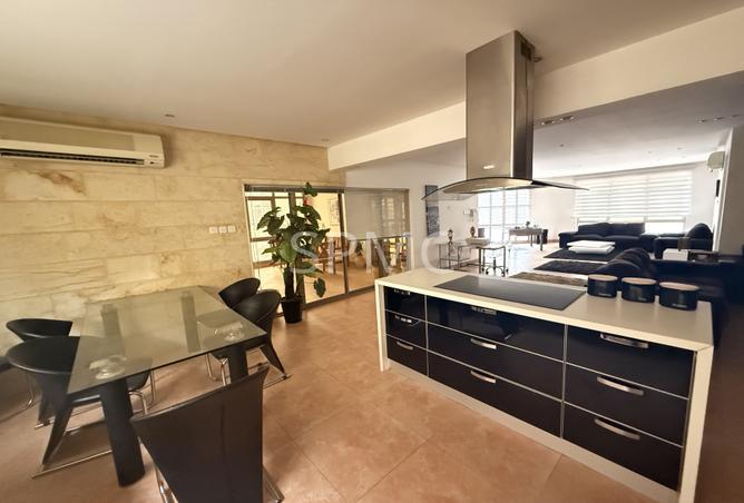 979694 - Property Main Image