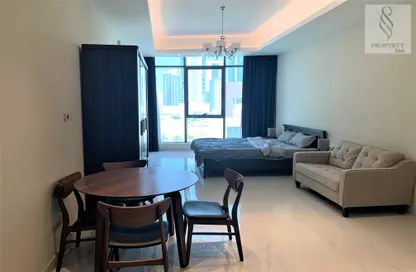 Living / Dining Room image for: Apartment - 1 Bathroom for rent in Seef - Capital Governorate, Image 1
