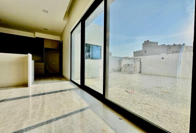 947939 - Property Image 3