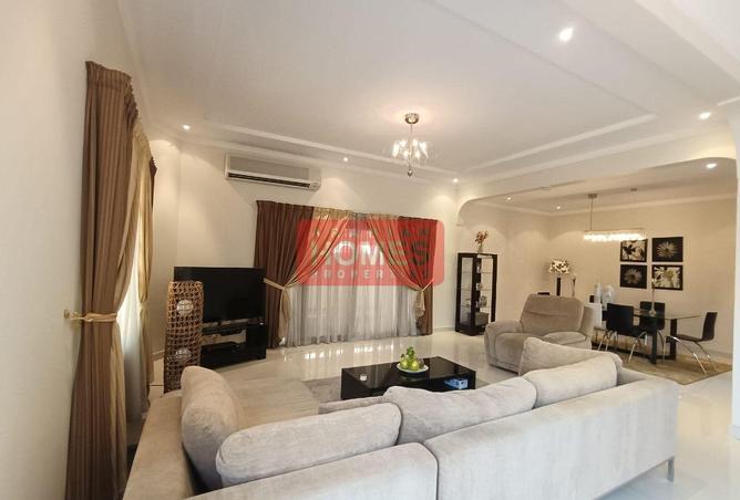 941543 - Property Image 2