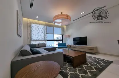 Living Room image for: Apartment - 3 Bedrooms - 2 Bathrooms for rent in Saar - Northern Governorate, Image 1
