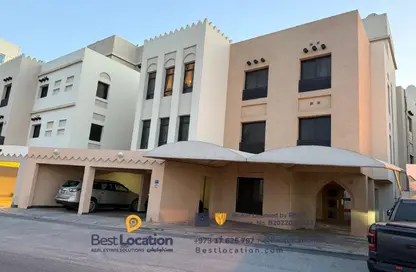 عمارة بالكامل - 4 غرف نوم - 2 حمامات للبيع في البسيتين - المحرق