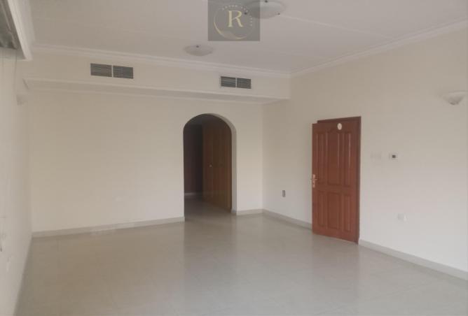 953943 - Property Image 3