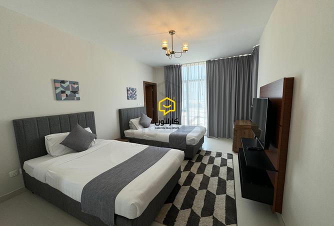 830311 - Property Image 2