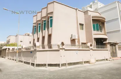 فيلا - 4 غرف نوم - 4 حمامات للايجار في الماحوز - المنامة - محافظة العاصمة