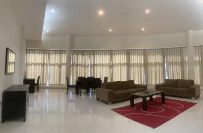 Living / Dining Room image for: Apartment - 3 Bedrooms - 3 Bathrooms for rent in Adliya - Manama - Capital Governorate, Image 1