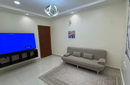 Apartment - 1 Bedroom - 2 Bathrooms for rent in Exhibition Road - Hoora - Capital Governorate