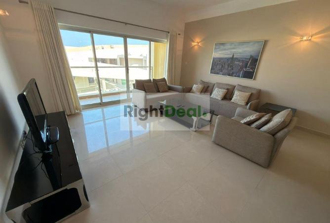 983614 - Property Image 2