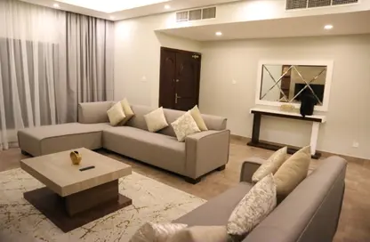 Villa - 3 Bedrooms - 4 Bathrooms for rent in Al Juffair - Capital Governorate