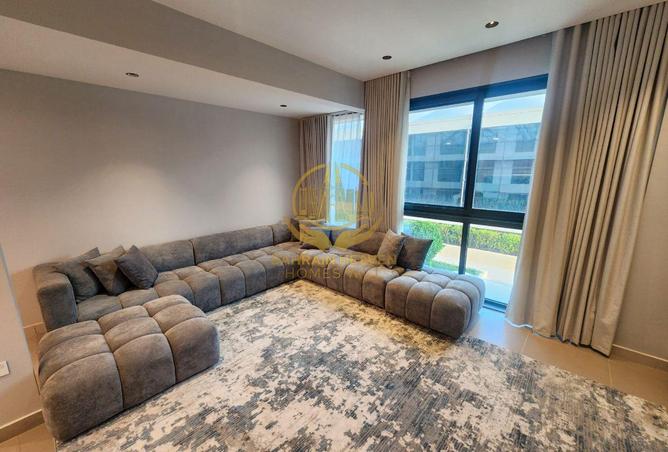 973557 - Property Image 2