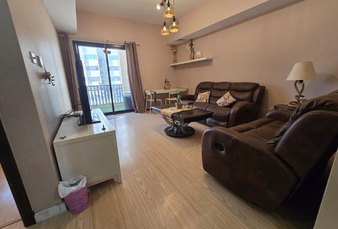 960698 - Property Image 2