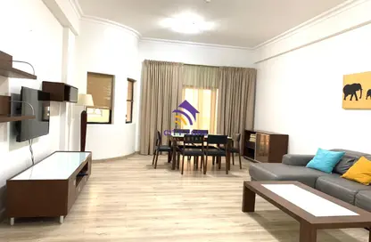 Apartment - 3 Bedrooms - 2 Bathrooms for rent in Al Juffair - Capital Governorate
